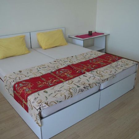 Apartamento Happy Vacation 2 Varna Exterior foto