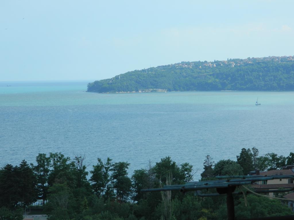 Apartamento Happy Vacation 2 Varna Exterior foto