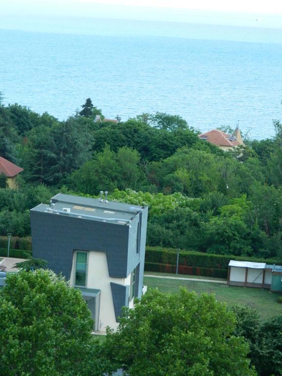 Apartamento Happy Vacation 2 Varna Exterior foto
